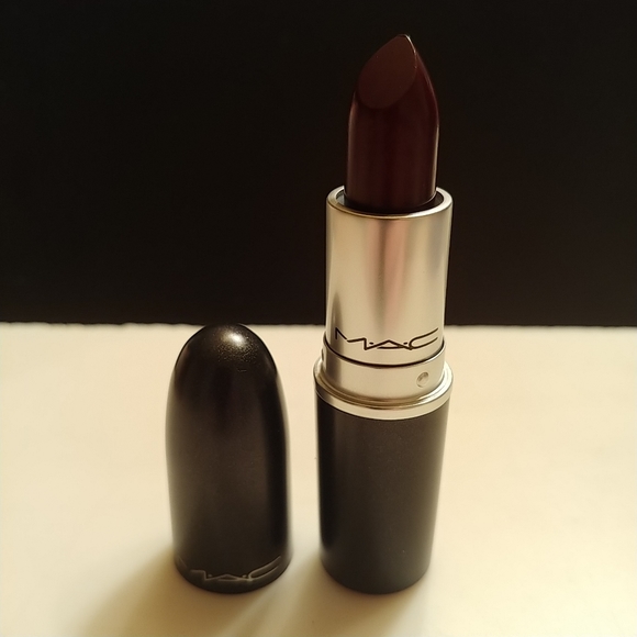 NIB MAC Velvet Rebellion Matte Lipstick Deep Vamp - Picture 5 of 8